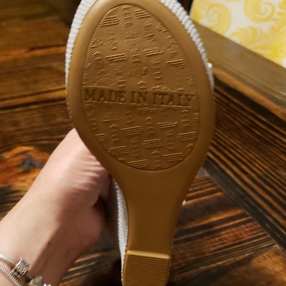 Shoes - Picture 3 of 3